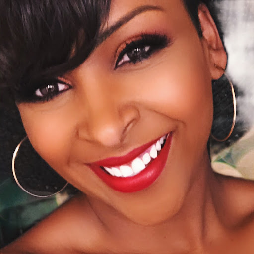 April Miles Photo 33