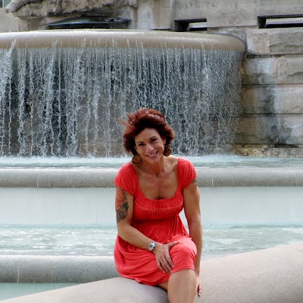 Lisa Joiner Photo 25