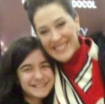 Julia Flores Photo 16