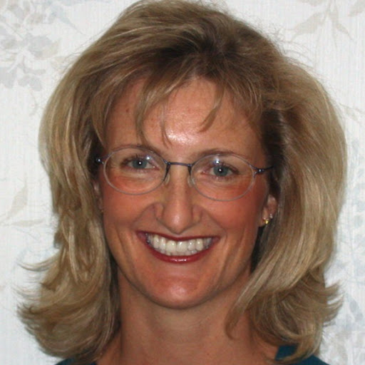 Julie Gillis Photo 12