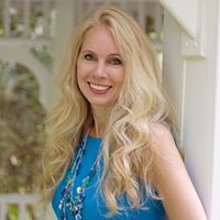 Julie Benjamin Photo 21