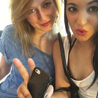 Julia Neville Photo 10