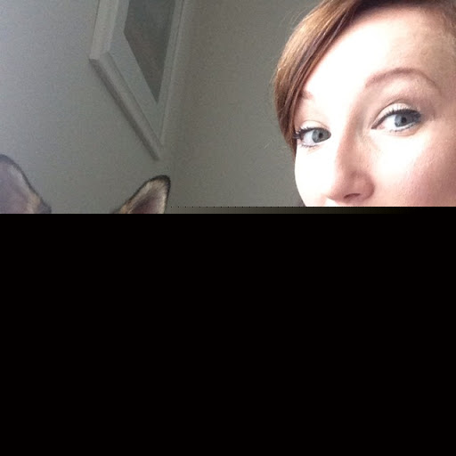 Sara Thompson Photo 15