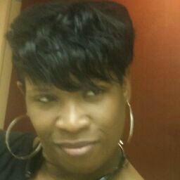 Julia Willis Photo 32