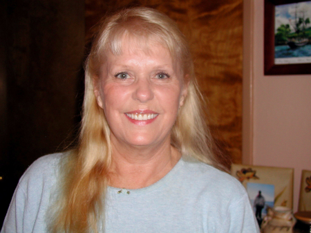 Carol Turner Photo 30