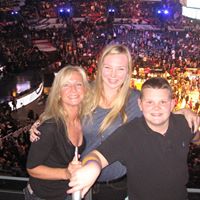 Michele Dunbar Photo 23