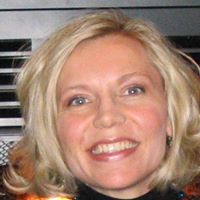 Jennifer Riddell Photo 6