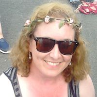 Julia Heffernan Photo 10