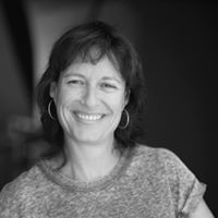 Suzanne Rubinstein Photo 12