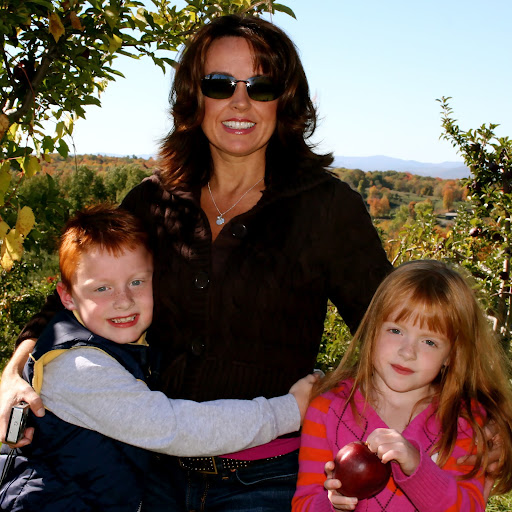 Tracy Hutchinson Photo 35