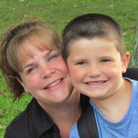 Karen Holtz Photo 32