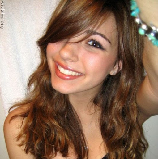 Angela Ladd Photo 4