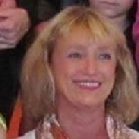 Sandi Henderson Photo 18