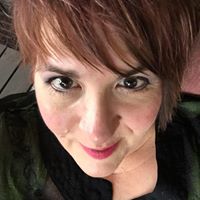 Julie Copeland Photo 27