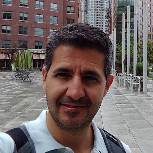 Luis Camacho Photo 17