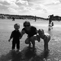 Victoria Pritchard Photo 17