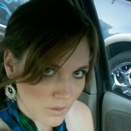 Alison Flowers Photo 21