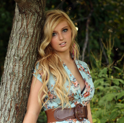 Katie Fitzgerald Photo 11