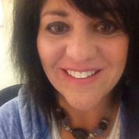 Kirsten Reynolds Photo 14