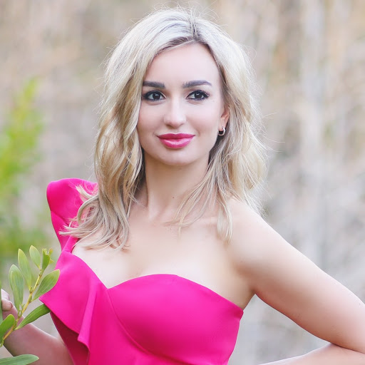 Julia Cutler Photo 4