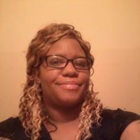 Alicia Roach Photo 16