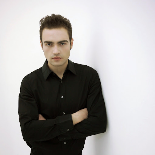 Gerardo Contreras Photo 13