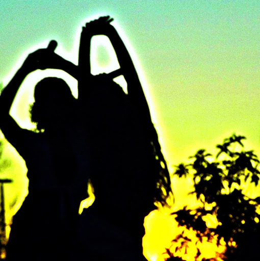 Caitlin Howell Photo 12