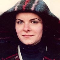 Julia Macedo Photo 6