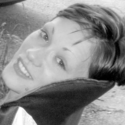 Charlotte Hebert Photo 11