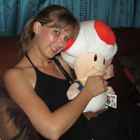 Kathryn Barker Photo 17