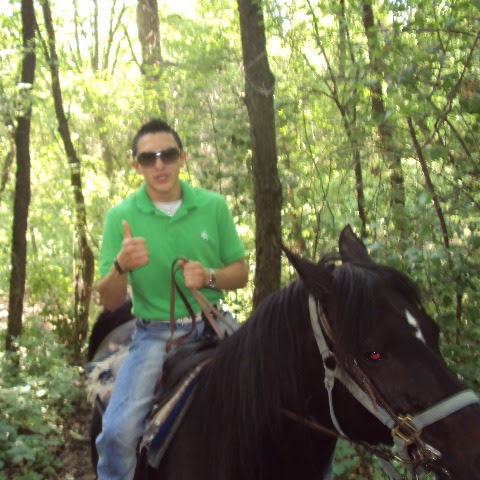 Arturo Quinones Photo 8