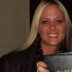 Angela Peek Photo 12