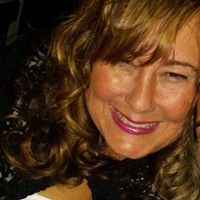 Michele Tracy Photo 9