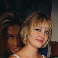Celia Fox Photo 5