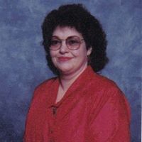 Linda Manis Photo 5