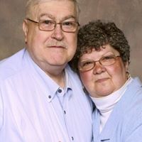 Sandy Compton Photo 19