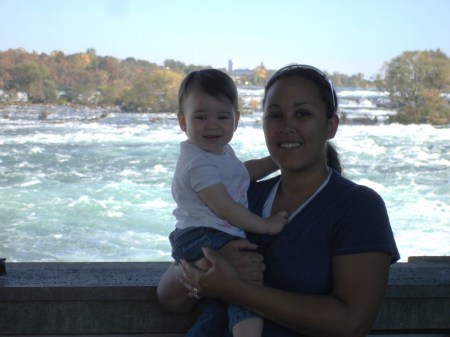 Melissa Daniels Photo 39