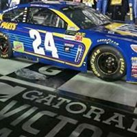 Shannon Thompson Photo 32