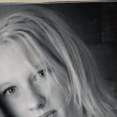 Carrie Wolfe Photo 9