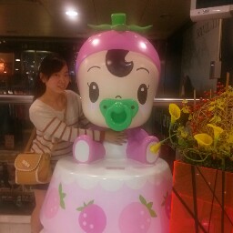 Christine Cheung Photo 35