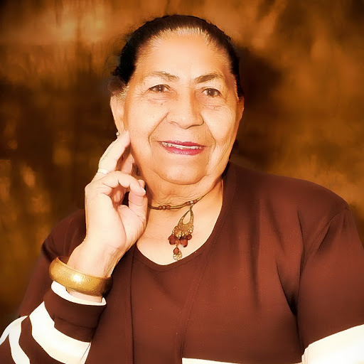 Evangelina Hernandez Photo 4