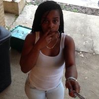 Veronica Robinson Photo 32