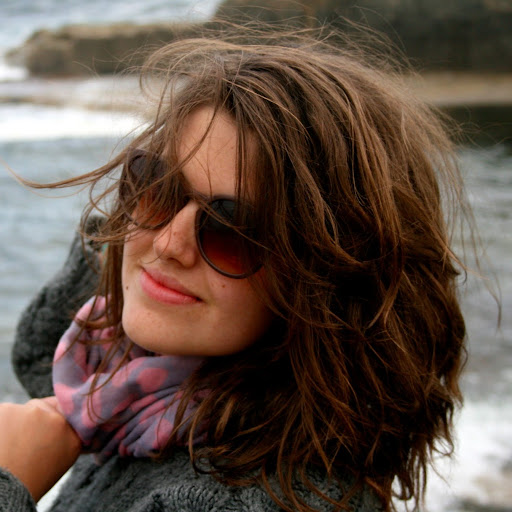 Holly Furlong Photo 5