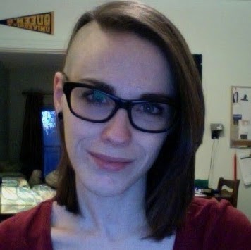 Julie Demers Photo 29