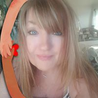 Stephanie Lowry Photo 26