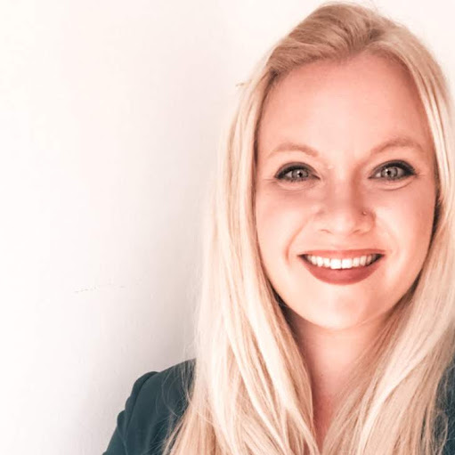 Julia Holden Photo 16 Julia Holden Photo 16