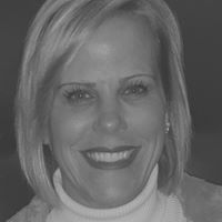 Traci Jensen Photo 28