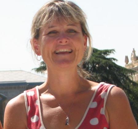 Linda Hagan Photo 35