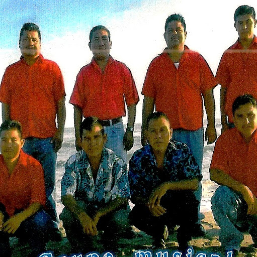 Isidoro Martinez Photo 11