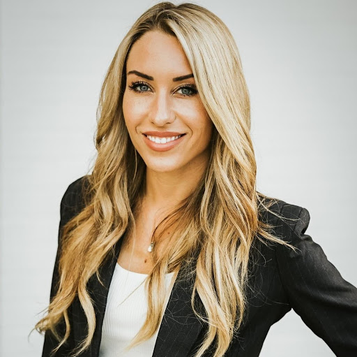 Amanda Green Photo 32